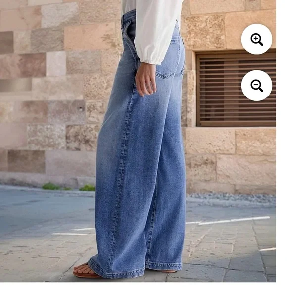 Wide leg jeans small NWT - Picture 4 of 8